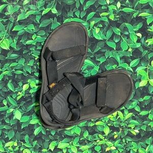 Teva strap on sandles sz 8